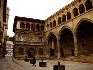 Photo de la ville d'Alcaniz (Alcañiz -... Photo de la ville d'Alcaniz (Alcañiz -...