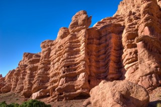 Formations gélogiques dans la vallée du Dadès Formations gélogiques dans la vallée du Dadès
