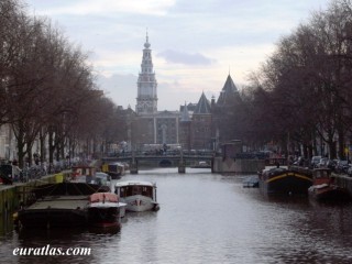 Gelderskade et la Zuiderkerk à Amsterdam