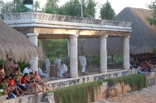 Joueurs de musique et jeu de balle