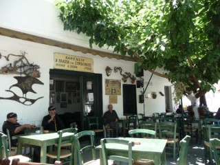Kafénion à Anogia