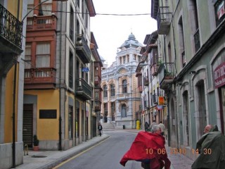 LLANES
