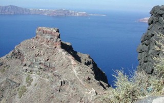 La caldera et le rocher Scaros