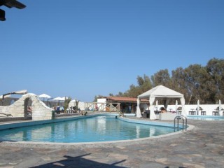 La piscine du Lassion Golden Bay
