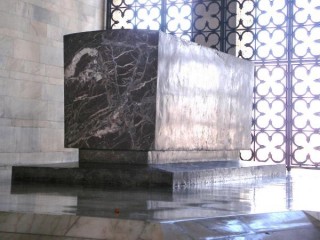 Là repose le corps d'Atatürk.