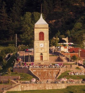 La tour à l horloge 
