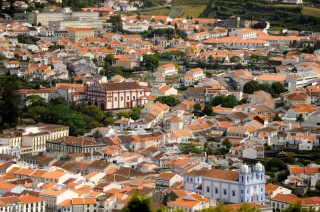 La vieille ville de Angra do Heroismo
