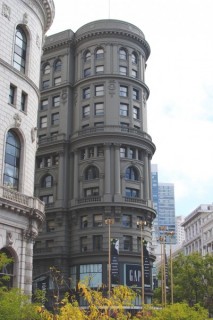 Le James Flood Building