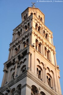 Le campanile de la cathédrale