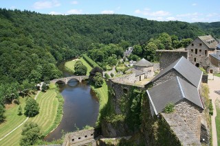 Le château fort de Bouillon Le château fort de Bouillon