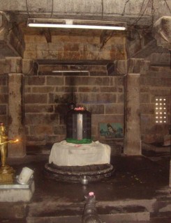 Le lingam, symbole de puissance