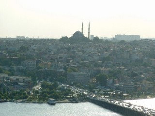 Le pont Atatürk Le pont Atatürk