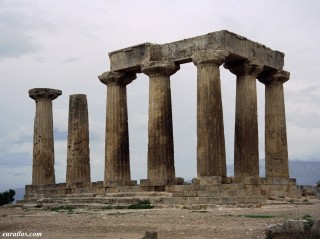Le temple d'Apollon à Corinthe, VIe siècle av. J.-C.
