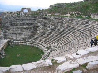 Le théâtre