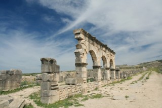 Les restes d'un portique sur le Decumanus