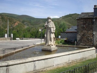 MOLINASECA STATUE ST JACQUES