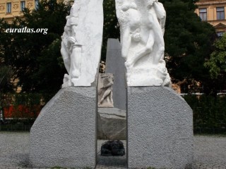 Monument contre la guerre et le fascisme