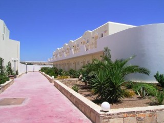 Ostria Beach Hotel