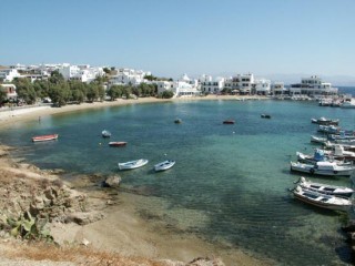 Port et plage de Pisso Livadi Port et plage de Pisso Livadi