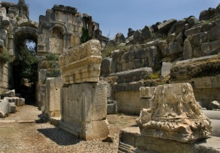 Ruines de l'ancien théâtre de Myra à Demre