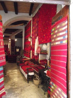 Une boutique colorée