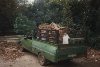 Une camionnette Une camionnette