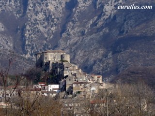 Vue de Prata Sannita avec le château Vue de Prata Sannita avec le château