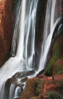 Vue rapprochée de la cascade Vue rapprochée de la cascade