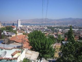 Vue sur Izmir depuis le mont Pagus Vue sur Izmir depuis le mont Pagus