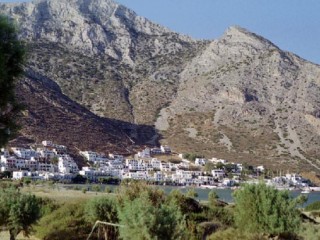 Vue sur le port et la plage