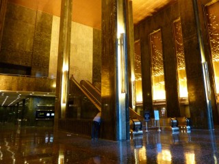 sortie du GE building sortie du GE building