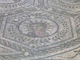 Photo de la cité romaine d'Italica près de... Photo de la cité romaine d'Italica près de...
