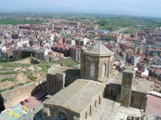 Lérida (Catalogne) - Vue de la ville de Lérida... Lérida (Catalogne) - Vue de la ville de Lérida...