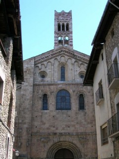 Photo de La Seo d'Urgell (Catalogne) - vue de... Photo de La Seo d'Urgell (Catalogne) - vue de...