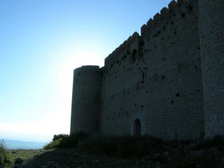 Château de Toroella-de-Montgri : vue de la... Château de Toroella-de-Montgri : vue de la...