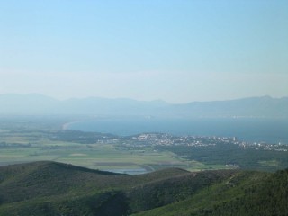 Château de Toroella-de-Montgri : paysage depuis... Château de Toroella-de-Montgri : paysage depuis...