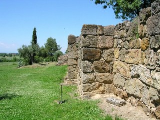 Ullastret : vue du rempart du village antique