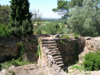 Ullastret : vue des ruines du village antique Ullastret : vue des ruines du village antique
