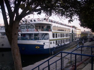 Départ en péniche sur le Nil Départ en péniche sur le Nil