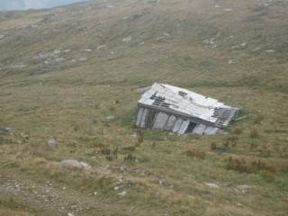 Est-ce  la chambre prochaine ?