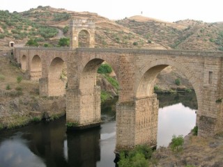 Photo du Pont Romain d'Alcantara... Photo du Pont Romain d'Alcantara...