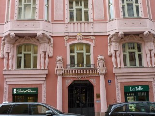 Façade