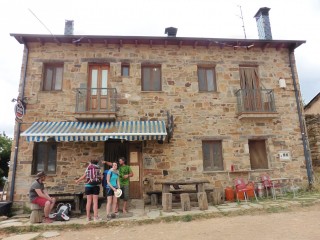 Foncebadon 2016 retapé en nombreux lits d'accueil