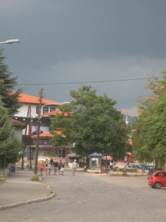 Hors du centre