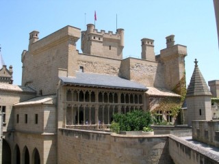 Vue du Palais médiéval d'Olite (Navarre) Vue du Palais médiéval d'Olite (Navarre)