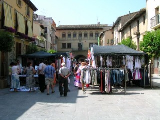 SANGUESA : Photo de la ville de Sanguesa (Navarre)