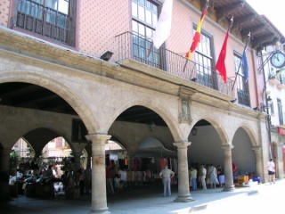 SANGUESA : Photo de la ville de Sanguesa (Navarre)