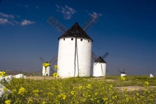 Moulins de Consuegra et Campo de Criptana... Moulins de Consuegra et Campo de Criptana...