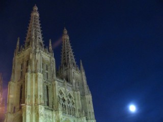 BURGOS : Photo nocturne de la cathédrale de...